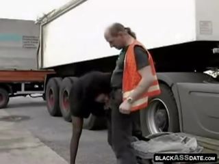 E zezë rrugaçe kalërim në moshë e pjekur truck driver jashtë