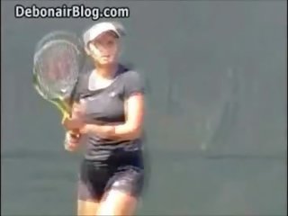 Jumping boobies apie sania mirza ne nuogumas